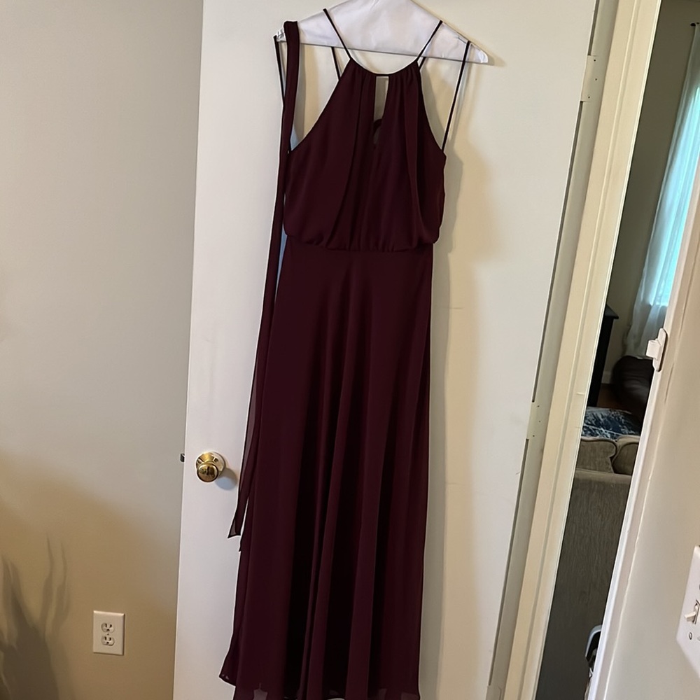 Nouvelle Amsale Burgandy Keyhole bridesmaid dress